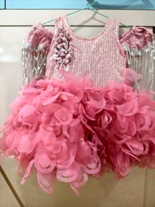 👶✨ **Adorable Baby Frill Frock**