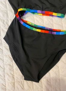 Chic One-Shoulder Swimsuit