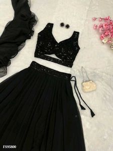 Trendy New Black Lehanga Send Offers