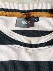 Sweater T-shirt