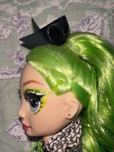 Rainbow High Cheer Doll - Jade Hunter
