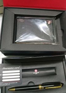 Sontaria pen and wallet set, with refill.