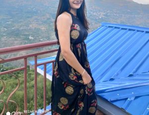 Beautiful Black Long Dress New With Trendy Neck