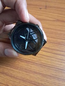 Black Metal Rotating Wheel Inside The Watch Trendw