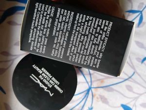 MAC Studio Fix Loose Powder NC30