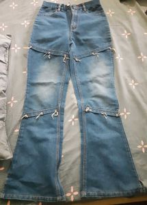 Trendy jeans