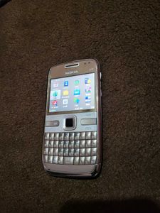 Nokia E72 Gold Edition