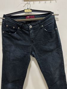 Slight slim fit greenish black jean