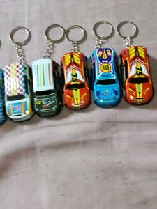 Excellent Seven Pieces Keychains