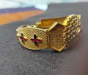 Gold-toned Bangle