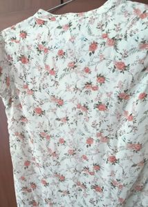 Casual Floral Top With Sleeve