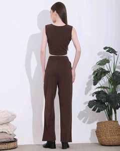 Sleeveless Panelled Short Waistcoat with Pant 👖