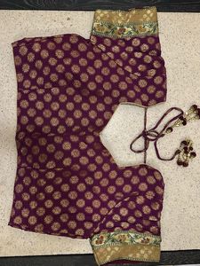 Magenta–Gold Crepe