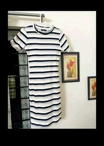 Trendyol striped fitted bodycon dress