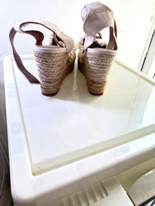 H&amp;M Woven Wedges