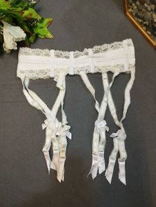 White Lace Garter Belt🌸