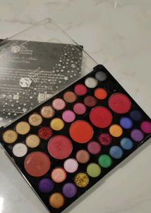 Eyeshadow Palette