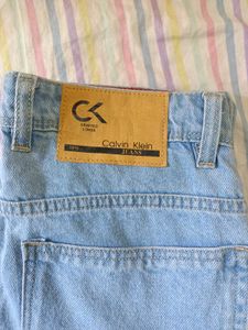 CALVIN KLEIN JEANS