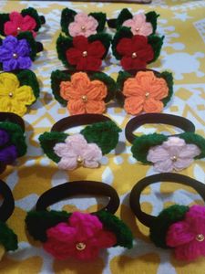 Puff Flower Crochet Hairtie