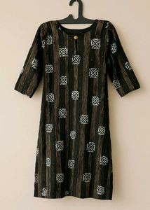 Beautiful Black Batik Kurti ( Size...M-L-Xl)