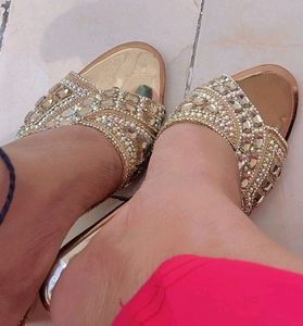 Party Wear Women Golden Shin Heels Sandal👠