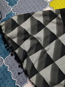 Stylish Checked Dupatta