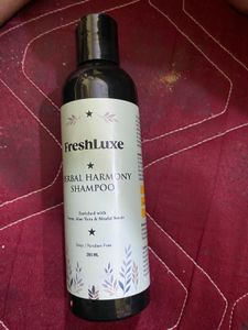 Fresh luxe Herbal Harmony Shampoo