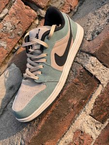 Jordan Style Sneakers