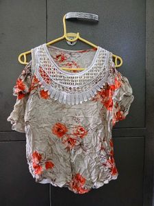 Floral Cold Shoulder Top With Free Gift