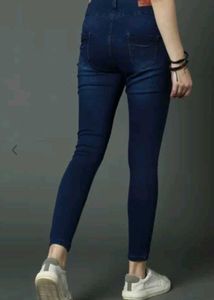 Women Blue Slim Fit High-Rise Clean Look
