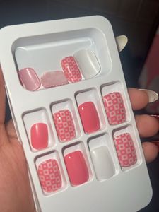 Designer Presson Nails (set Of 12) With Glue