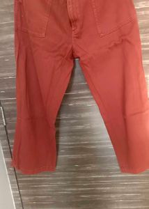 Rust-Colored loose feet denim pant