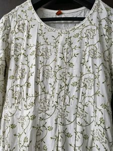 White Anarkali Kurti 🛍️✅
