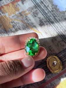 Green Studs