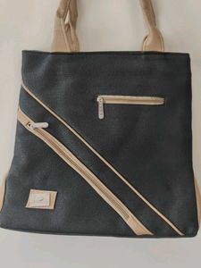 Large Stylish Tote Bag With 6 Zipper Compartments