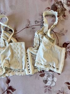WHITE CORSET TOP 🌩️