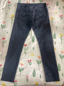 Levi&#39;s 512 slim fit straight leg Charcoal jeans