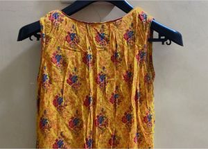 Rangriti Women Yellow Printed Kurti