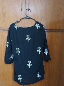 Black Kurti