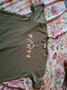 Casual Olive Green T-Shirt