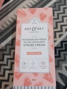 Dot and key Sunscreen &amp; Strobe cream combo