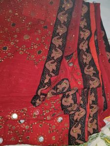 i am selling heavy red ♥️ saree