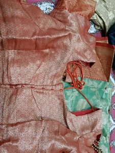 Elegant Green Banarasi Saree With Surprise Gift