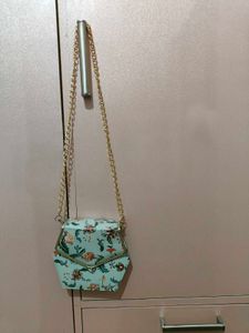 Chic Unique Sling bag