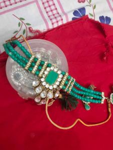 Emerald Choker Set