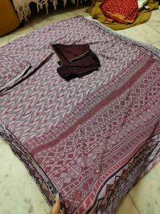 Printed Saree With Stone Work