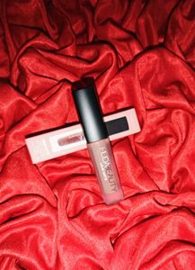 HUDA Beauty Liquid matte Lipstick
