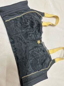 high Quality thin padded Lace Detail Bra