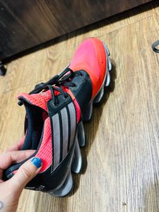 Springblade Adidas Size9