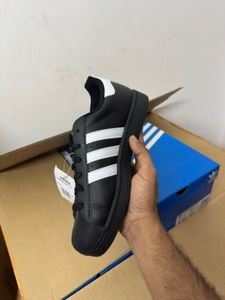 Adidas Superstar Sneakers